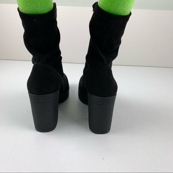 Bershka Faux Suede Black Slip-On Boots size 40 - Picture 5 of 9